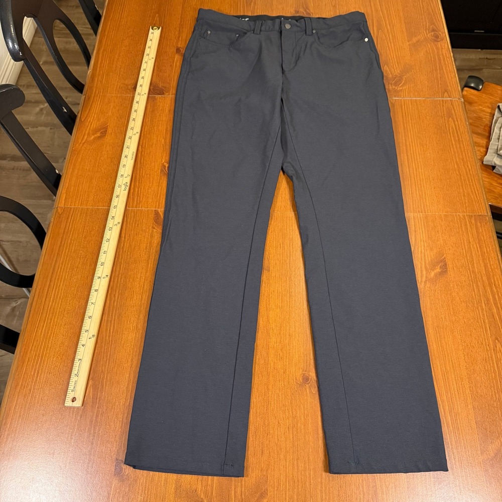 Greg‎ Norman Mens Performance Flat Front Pants Black/Dark Gray 32x32 Golf Casual
